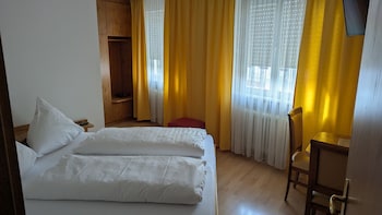 dorfgasthof zur rose