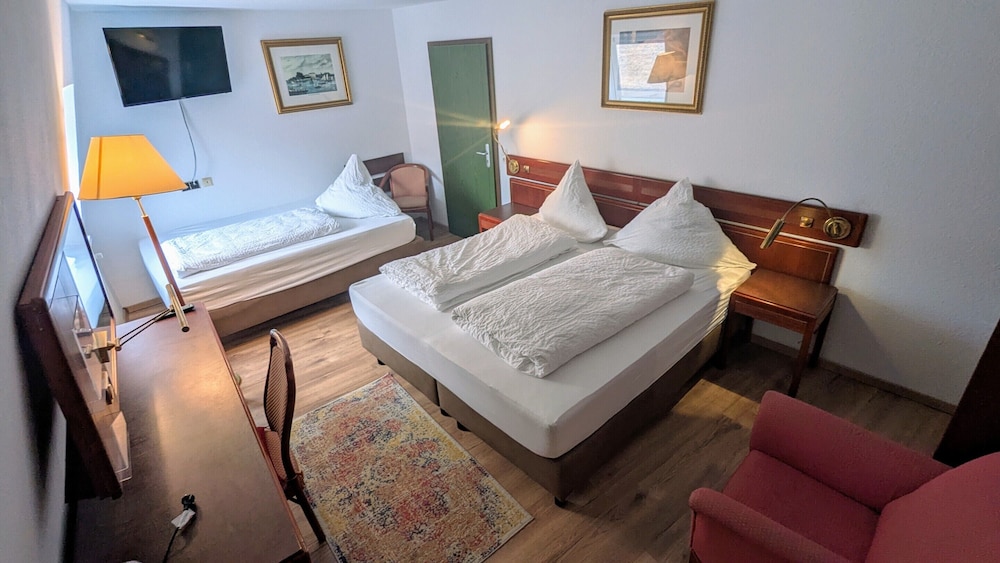 dorfgasthof zur rose