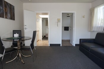 ashleigh court motel christchurch hagley park