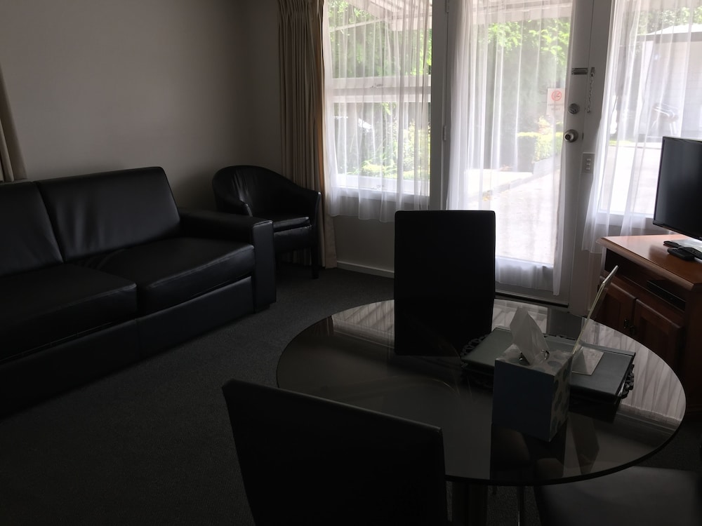 ashleigh court motel christchurch hagley park