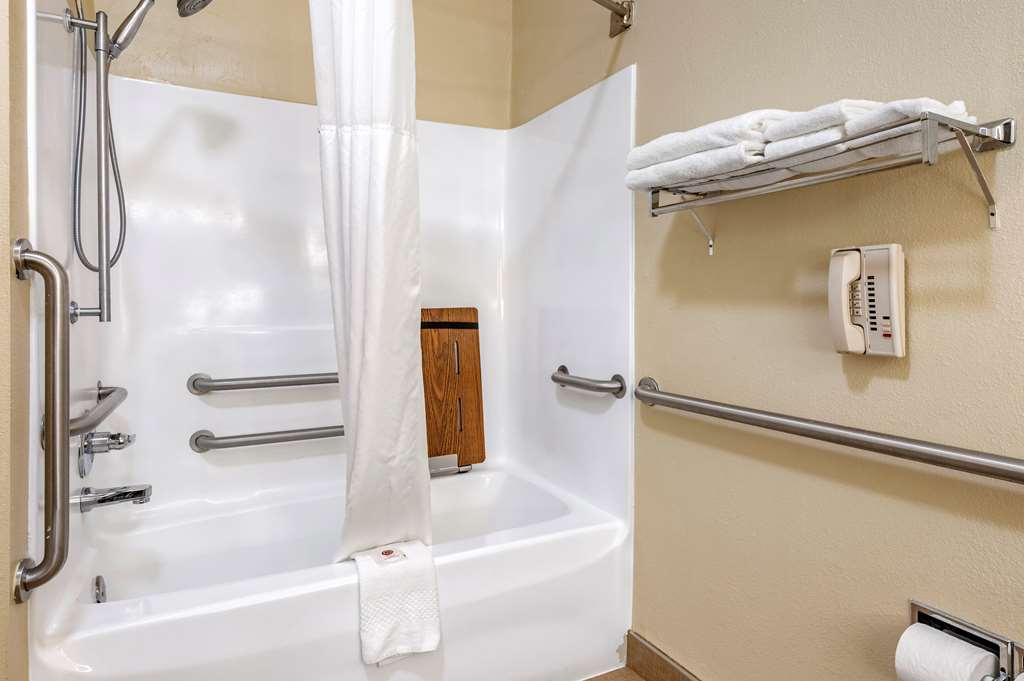 comfort inn and suites