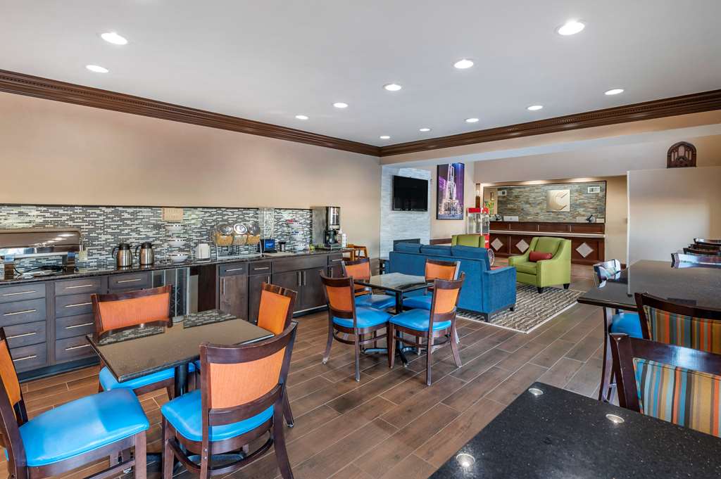 comfort inn and suites