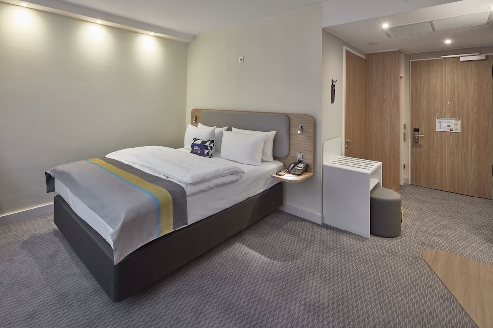 holiday inn express merzig an ihg hotel