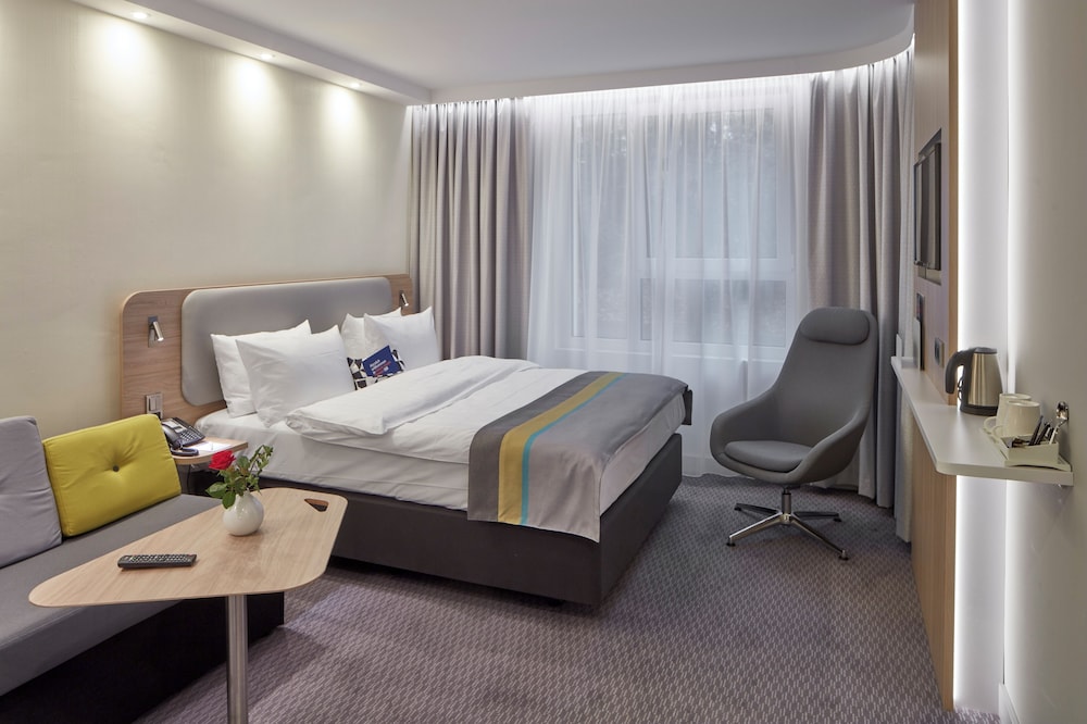 holiday inn express merzig an ihg hotel