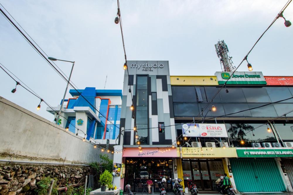 my studio hotel juanda airport surabaya hostel