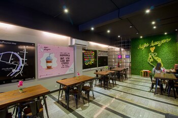 my studio hotel juanda airport surabaya hostel