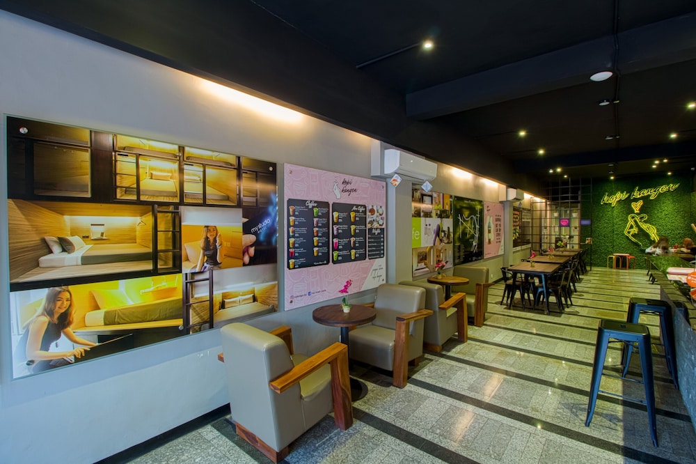 my studio hotel juanda airport surabaya hostel