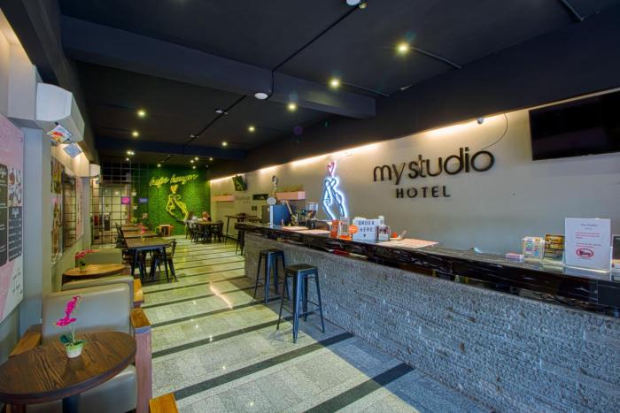 my studio hotel juanda airport surabaya hostel