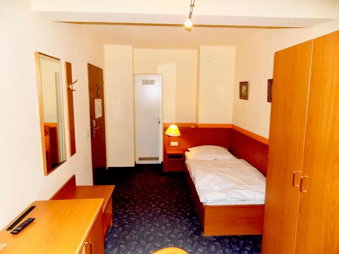 hotel zur post