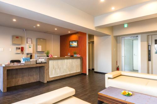 mr kinjo in sakaemachi