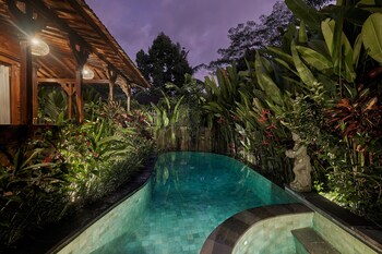 kawan antique ubud villa