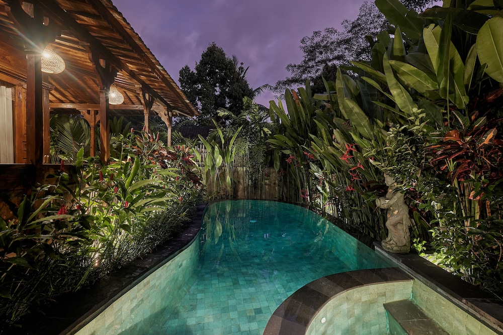 kawan antique ubud villa