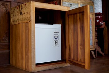 kawan antique ubud villa