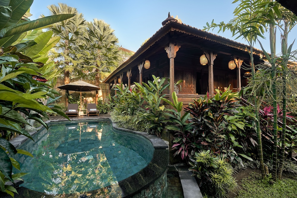 kawan antique ubud villa