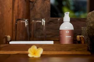 kawan antique ubud villa