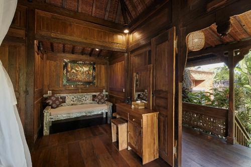 kawan antique ubud villa