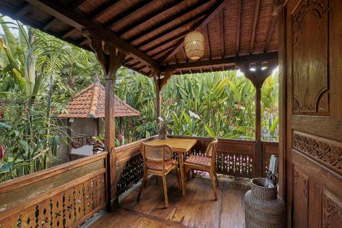 kawan antique ubud villa