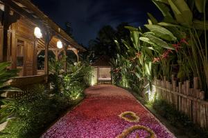 kawan antique ubud villa