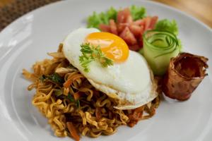 kawan antique ubud villa