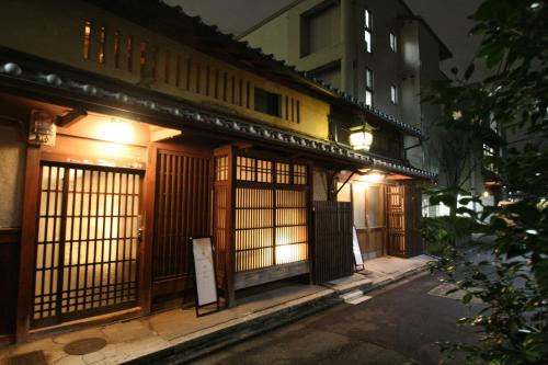 haruya umekoji hostel