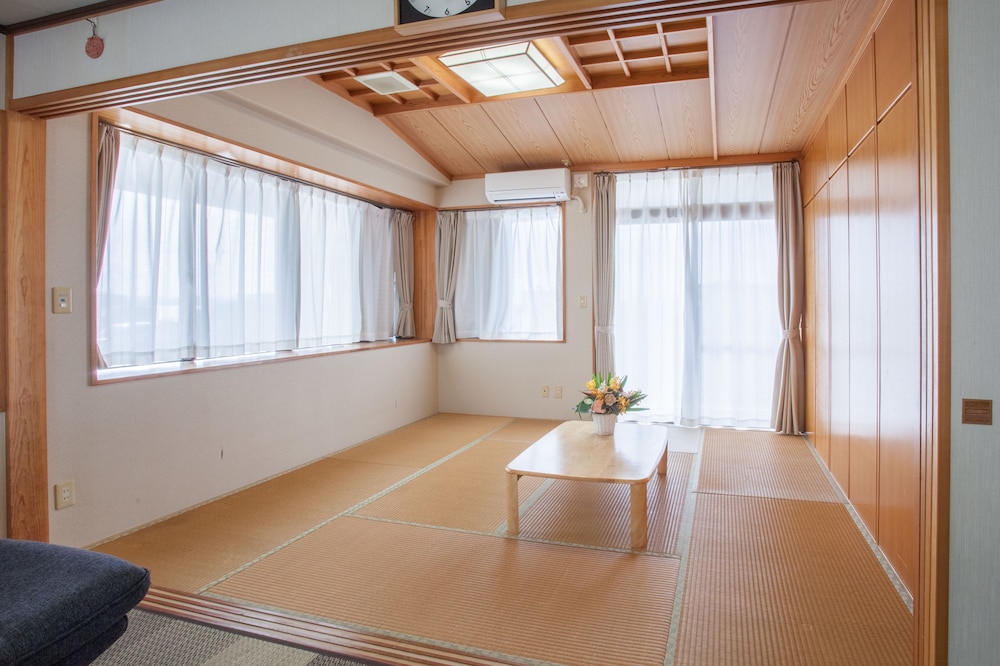 kariyushi condominium resort nago sea side house