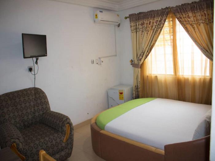 elizz guest house