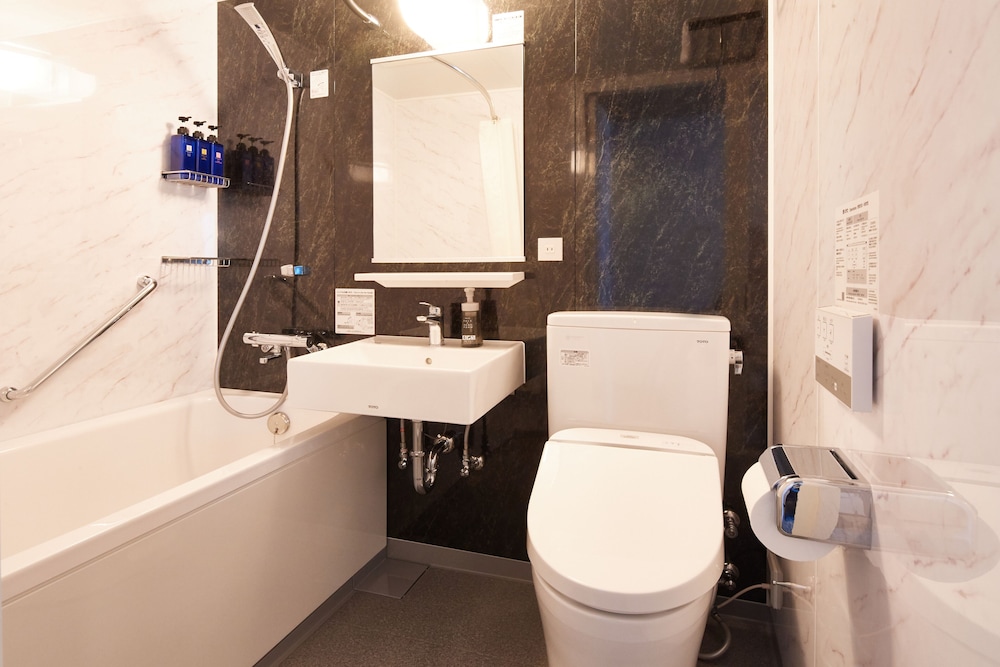 andand comfy hotel kumamotojo view