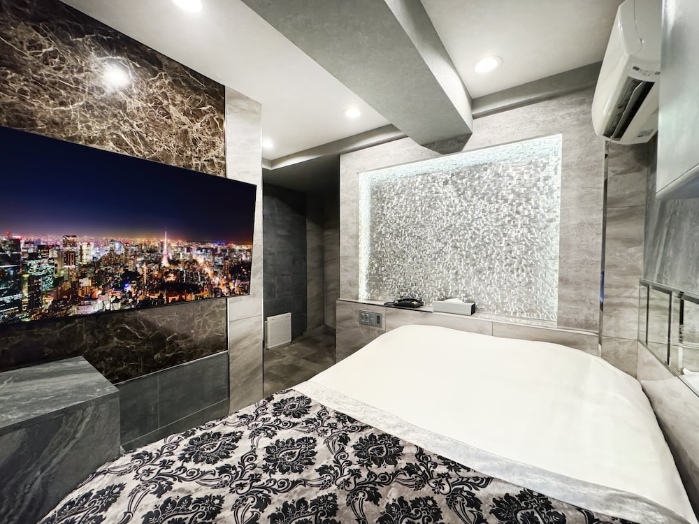 hotel rocks