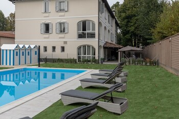 hotel villa petra