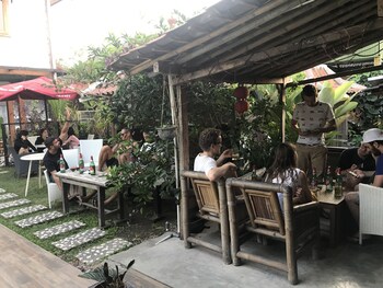 arjuna garden homestay hostel