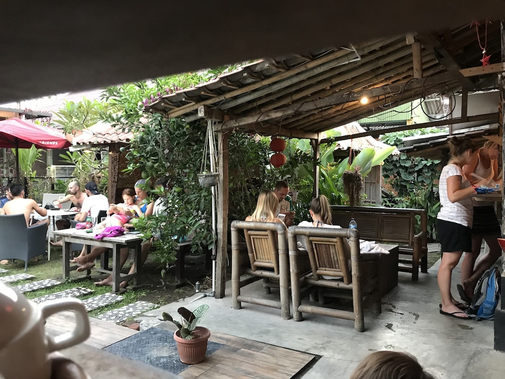 arjuna garden homestay hostel