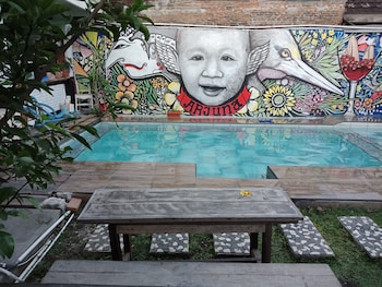 arjuna garden homestay hostel