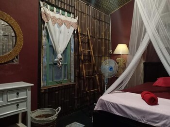 arjuna garden homestay hostel
