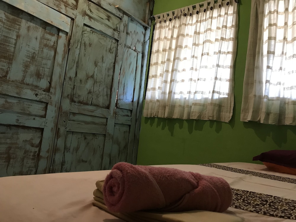 arjuna garden homestay hostel