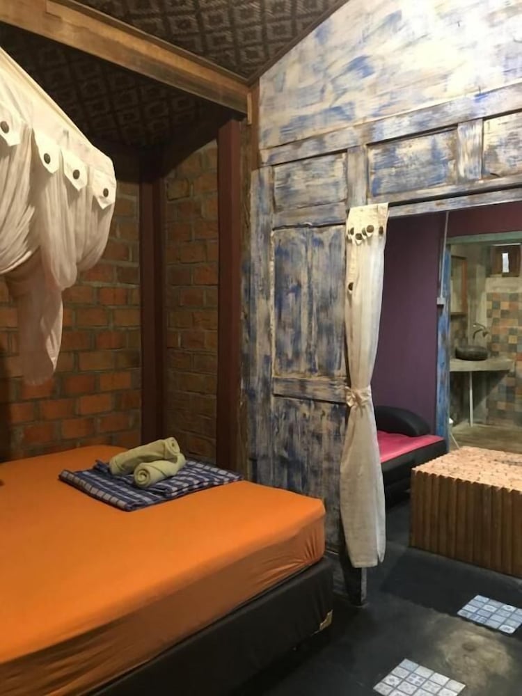 arjuna garden homestay hostel