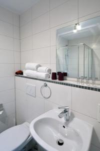 ricks city hotel 2