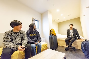 plat hostel keikyu minowa forest