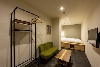 plat hostel keikyu minowa forest