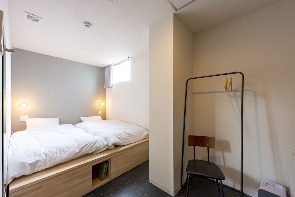 plat hostel keikyu minowa forest