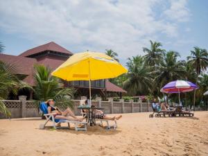 Charlestina Beach Resort,Cape Coast>>Ampenyi,3.5 star