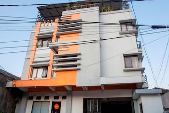 reddoorz near telkom corporate university