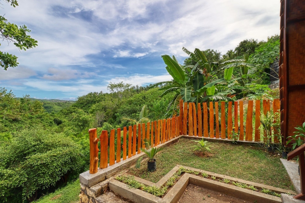 butterfly bungalows