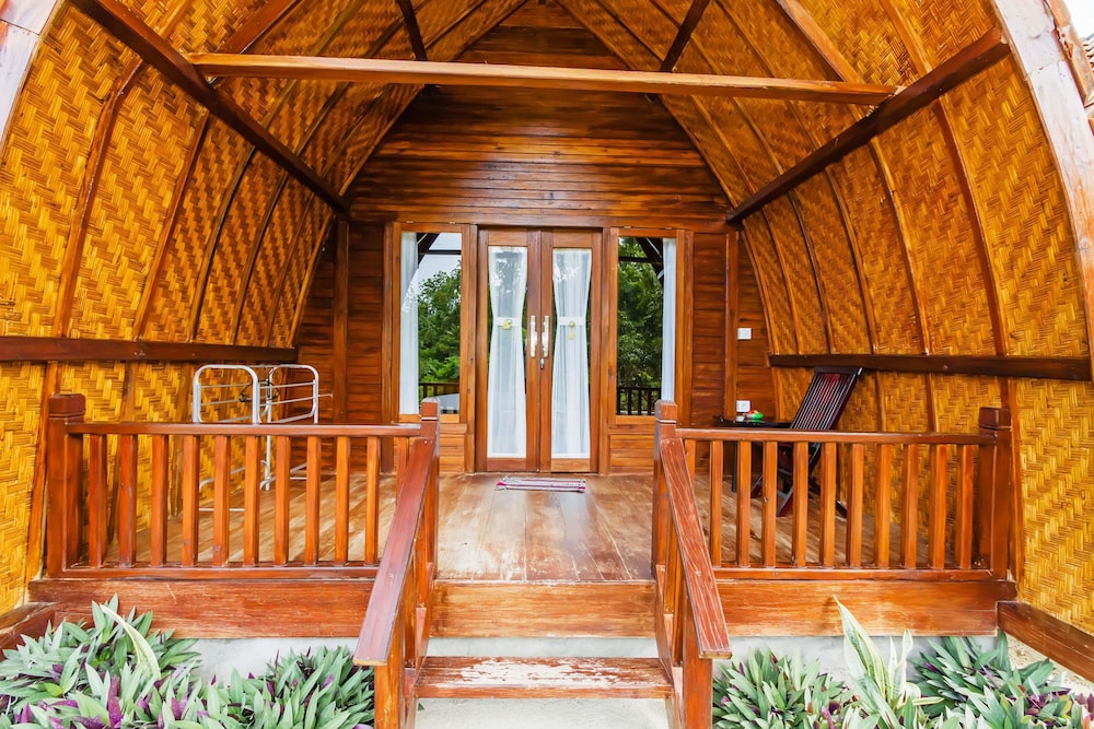 butterfly bungalows