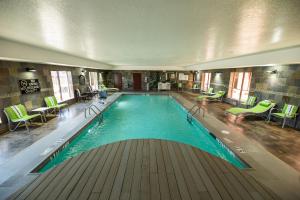 holiday inn express clinton by ihg