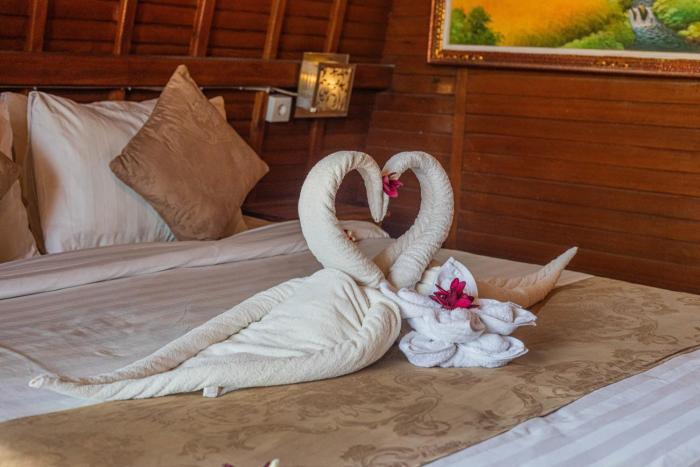 the peace arta bungalow