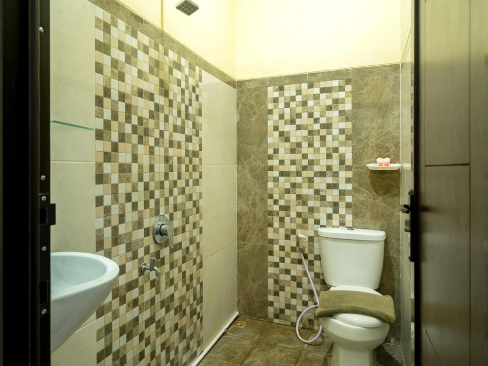 de kayakini hotel