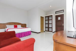reddoorz near trans studio mall 3