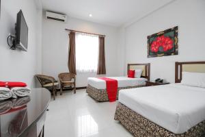 reddoorz near trans studio mall 3