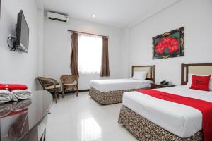 reddoorz near trans studio mall 3
