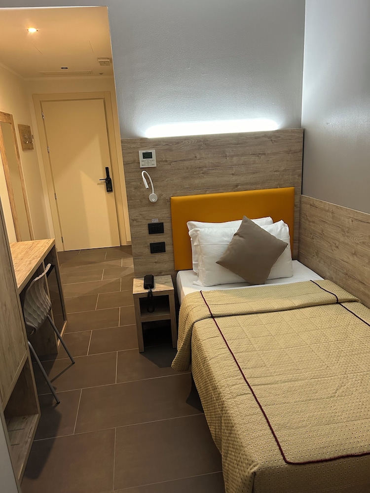 hotel stradivari